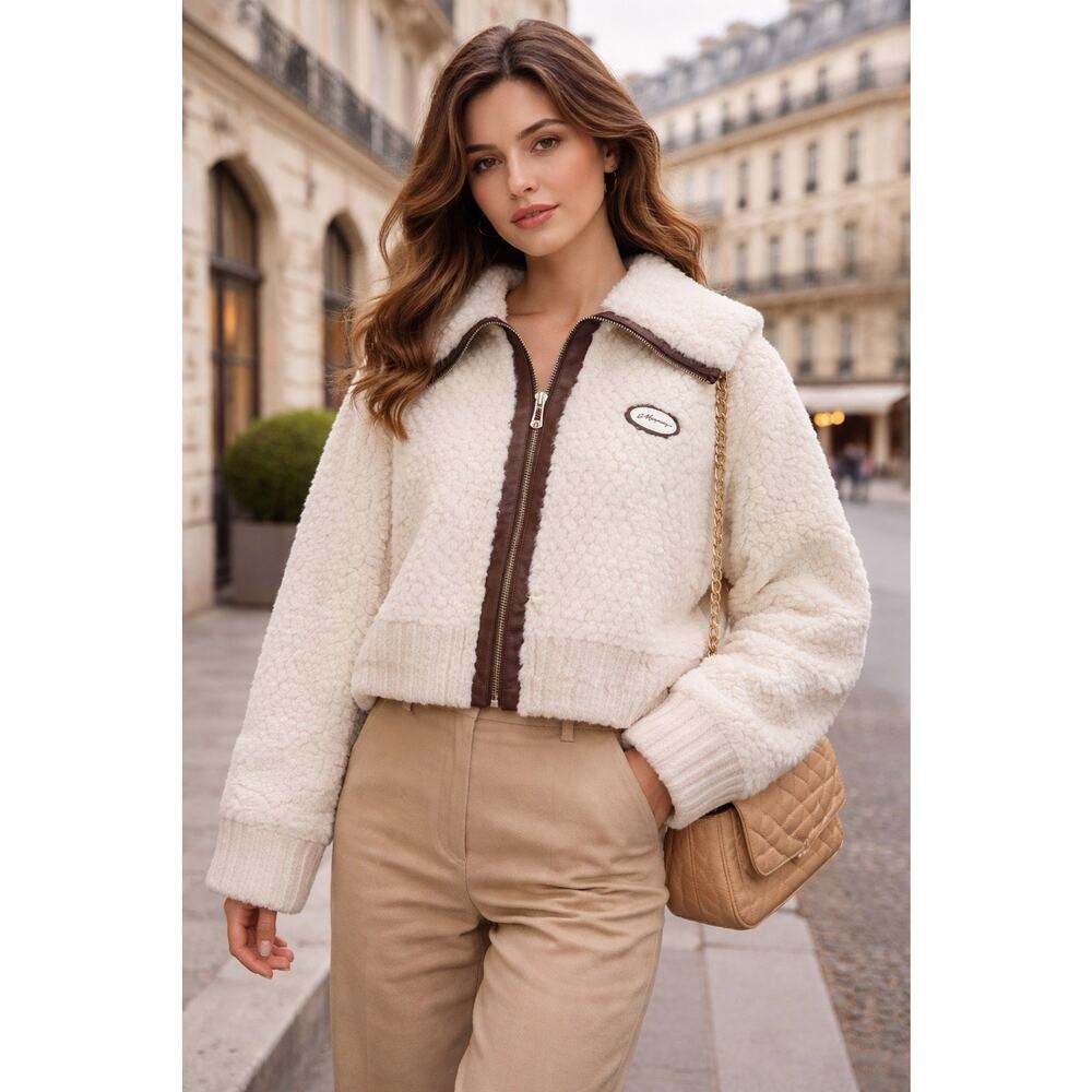 MACYMCCOY Ivory Faux Fur Plush Furry Teddy Jacket Cropped Zip Front Size M NEW